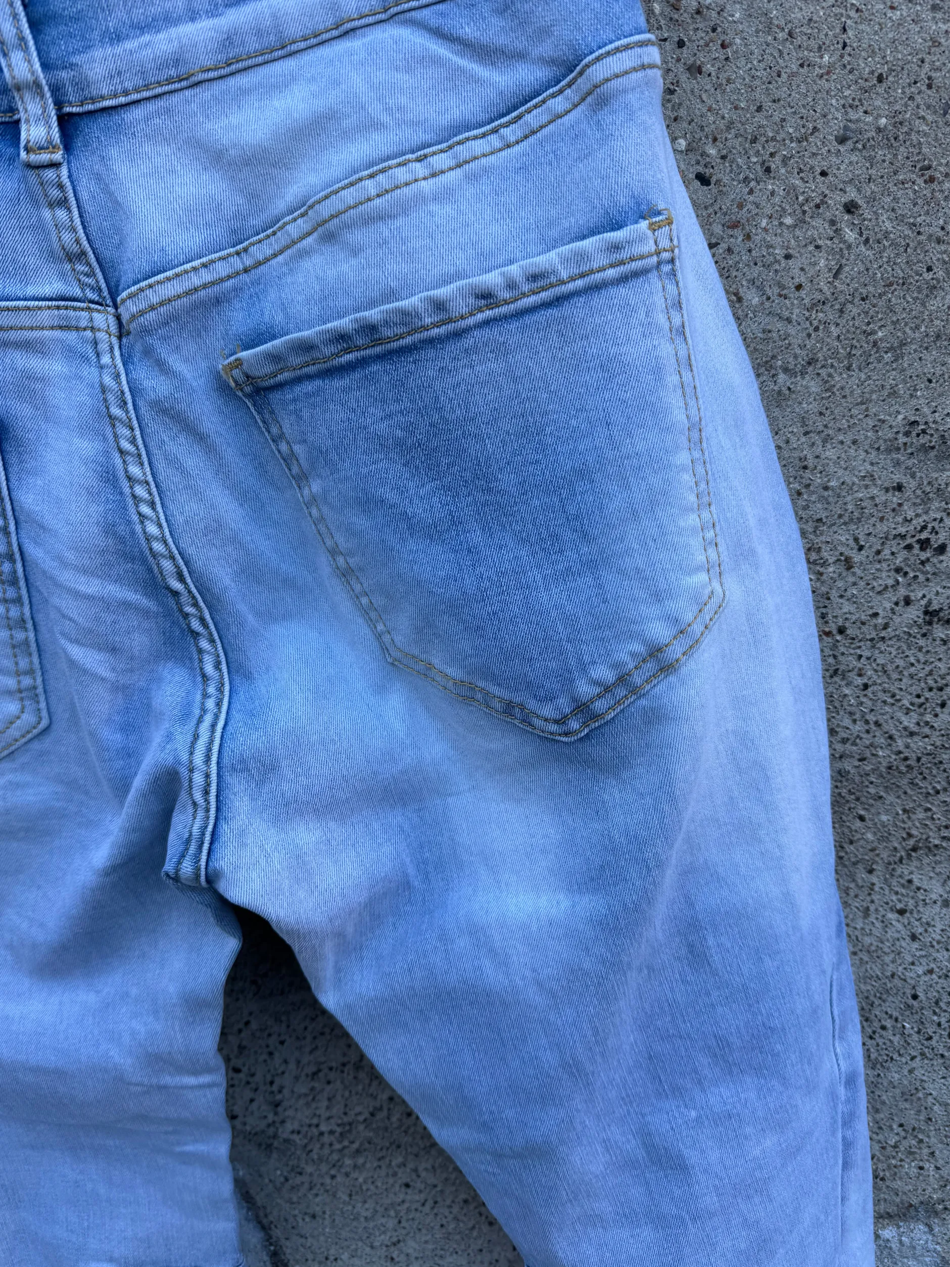 boho_love_b_jeans_light_d_3.webp Fashion B1199 jeans light denim Bukser | Jeans