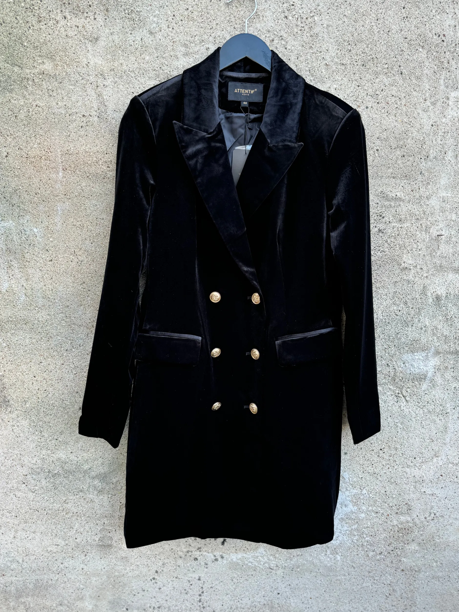 by_engbork_attentif_v_vel_2.webp Clearance By Attentif V2020 velour blazer Blazer