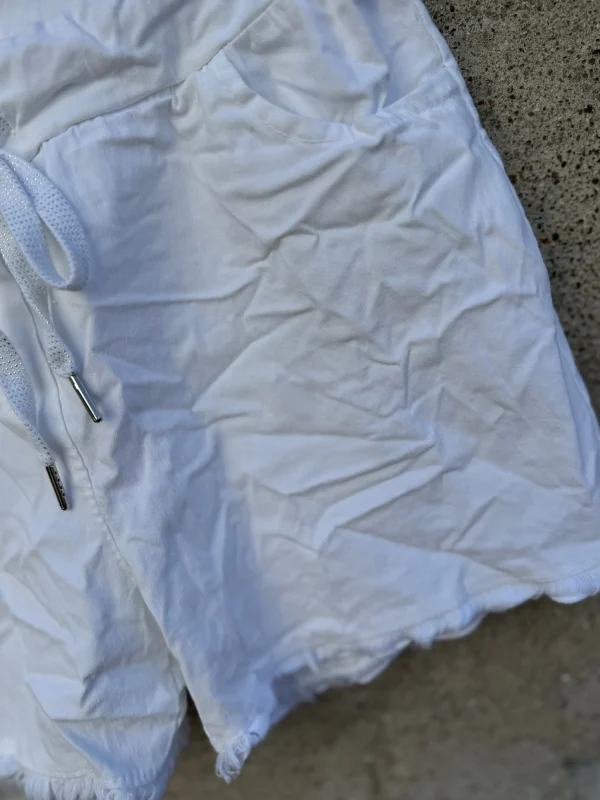 New By Carla shorts Shorts