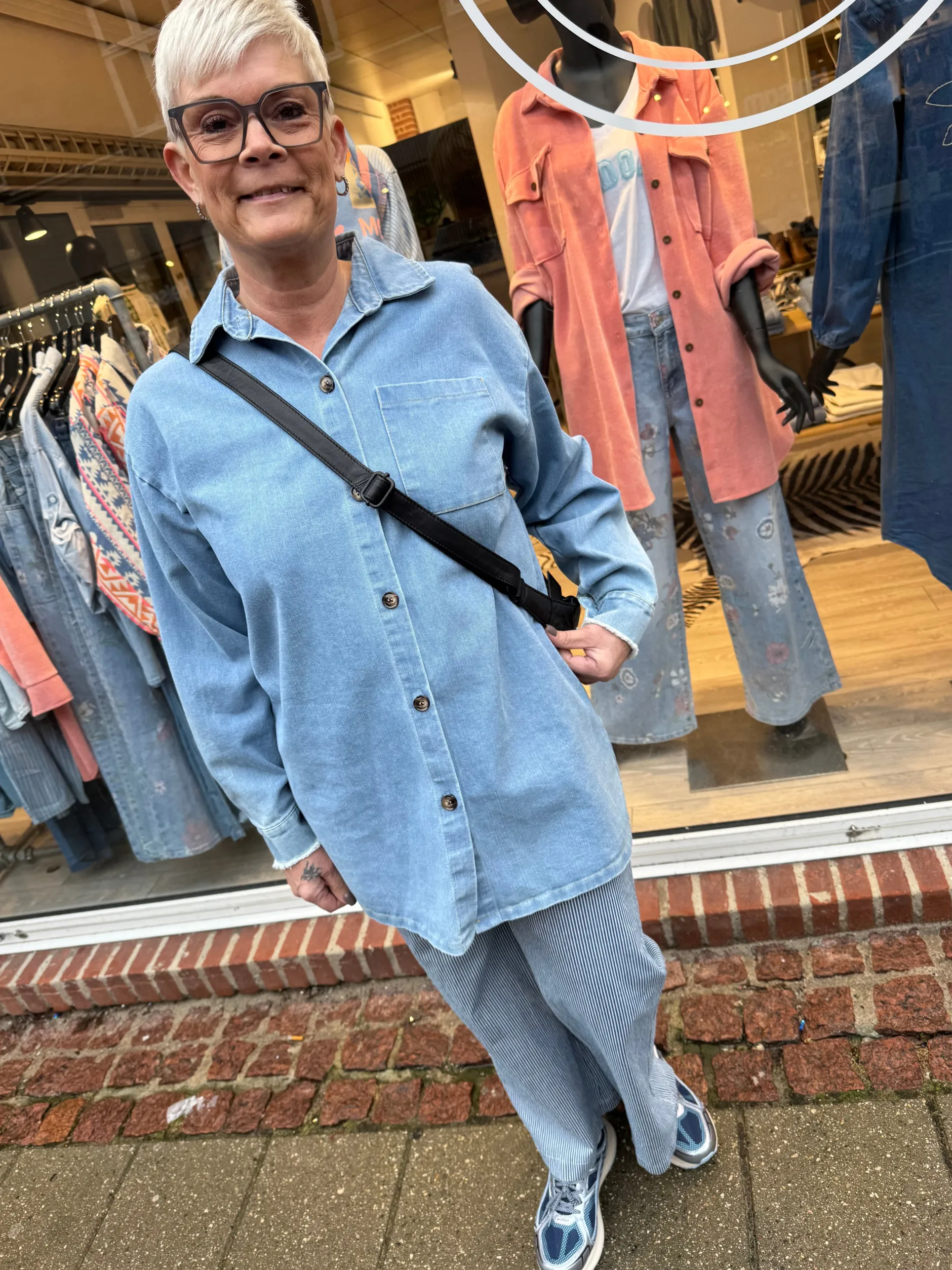by_engbork_karola_denim_s_1.webp Online By Karola denim skjorte Bluser | Skjorter