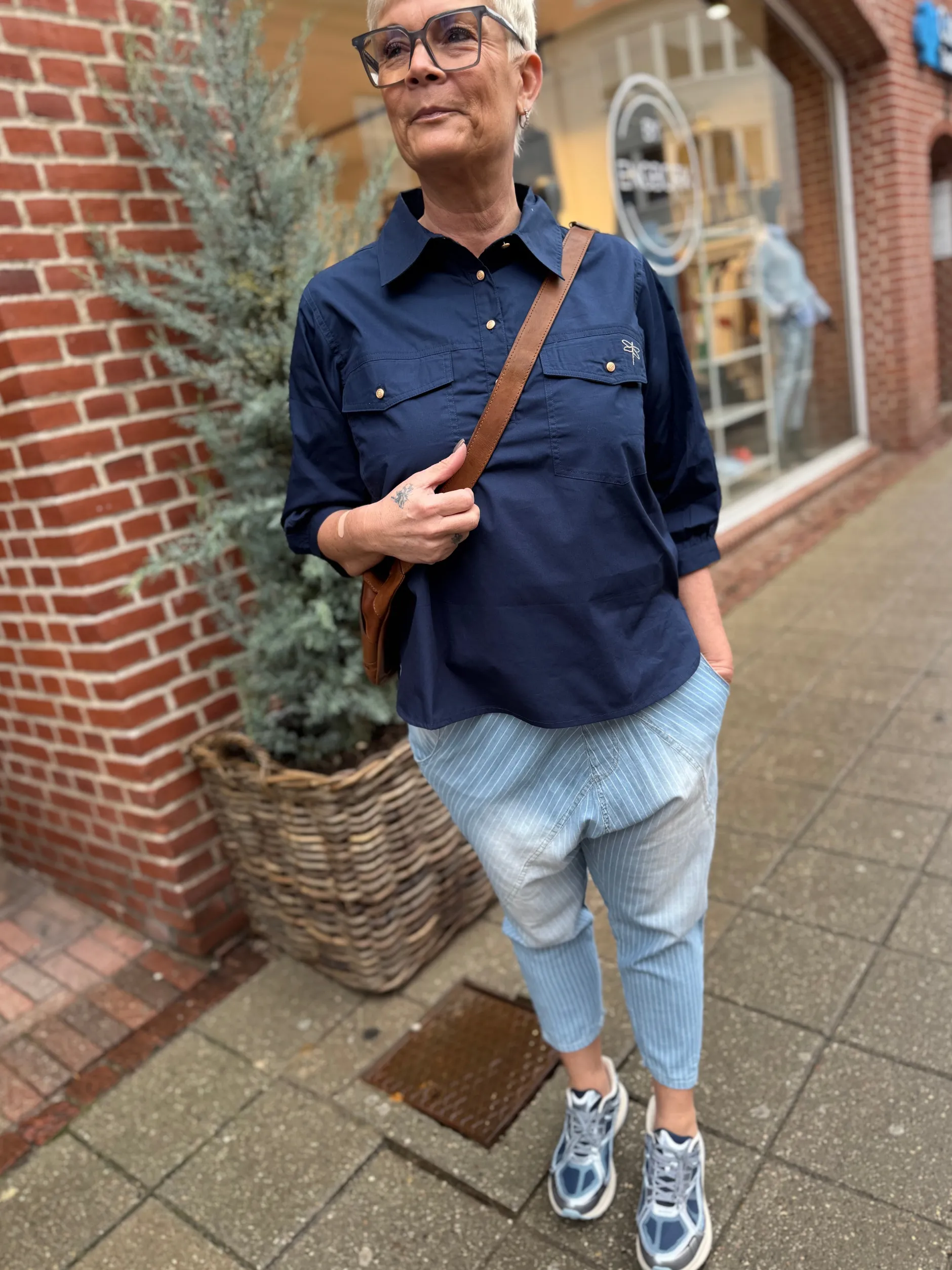 by_engbork_mady_bukser_st_6.webp Discount By Mady bukser stripe denim light Bukser