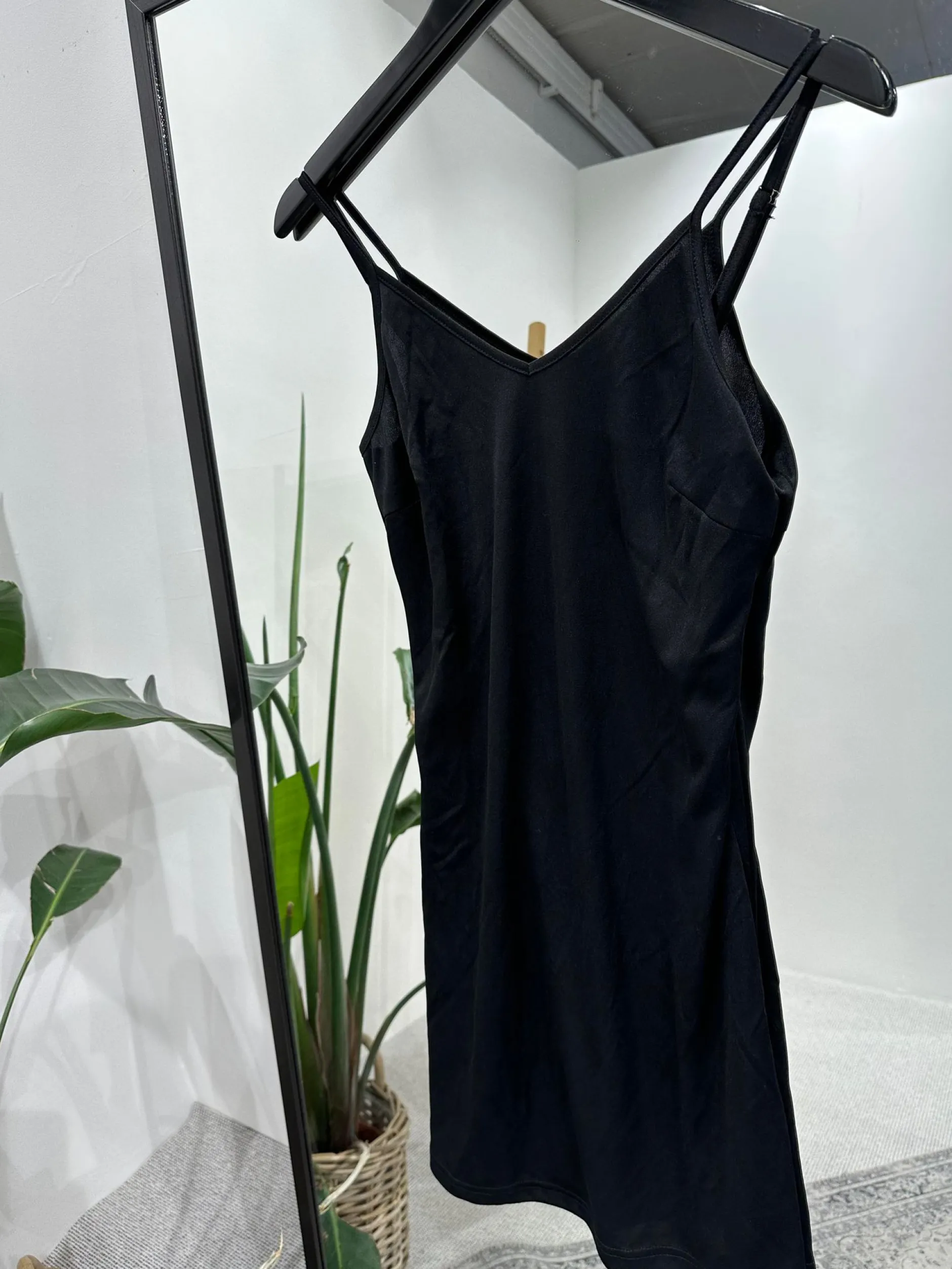 by_engbork_slip_dress_bla_1.webp Online By slip dress Kjoler | Kjoler