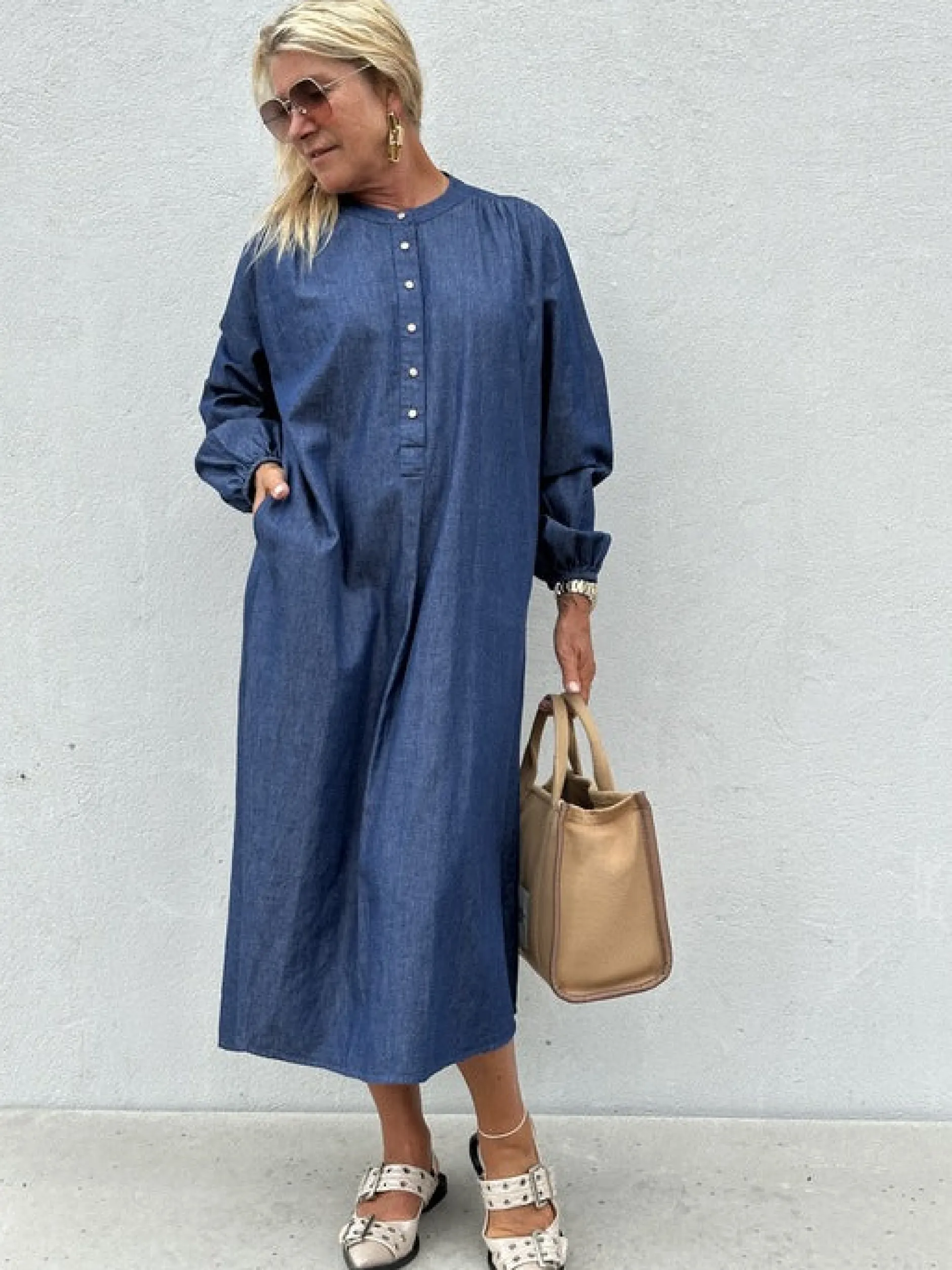 gaspar__luna_denim_dress__13.webp Best 2407702 Luna denim dress Kjoler | Kjoler