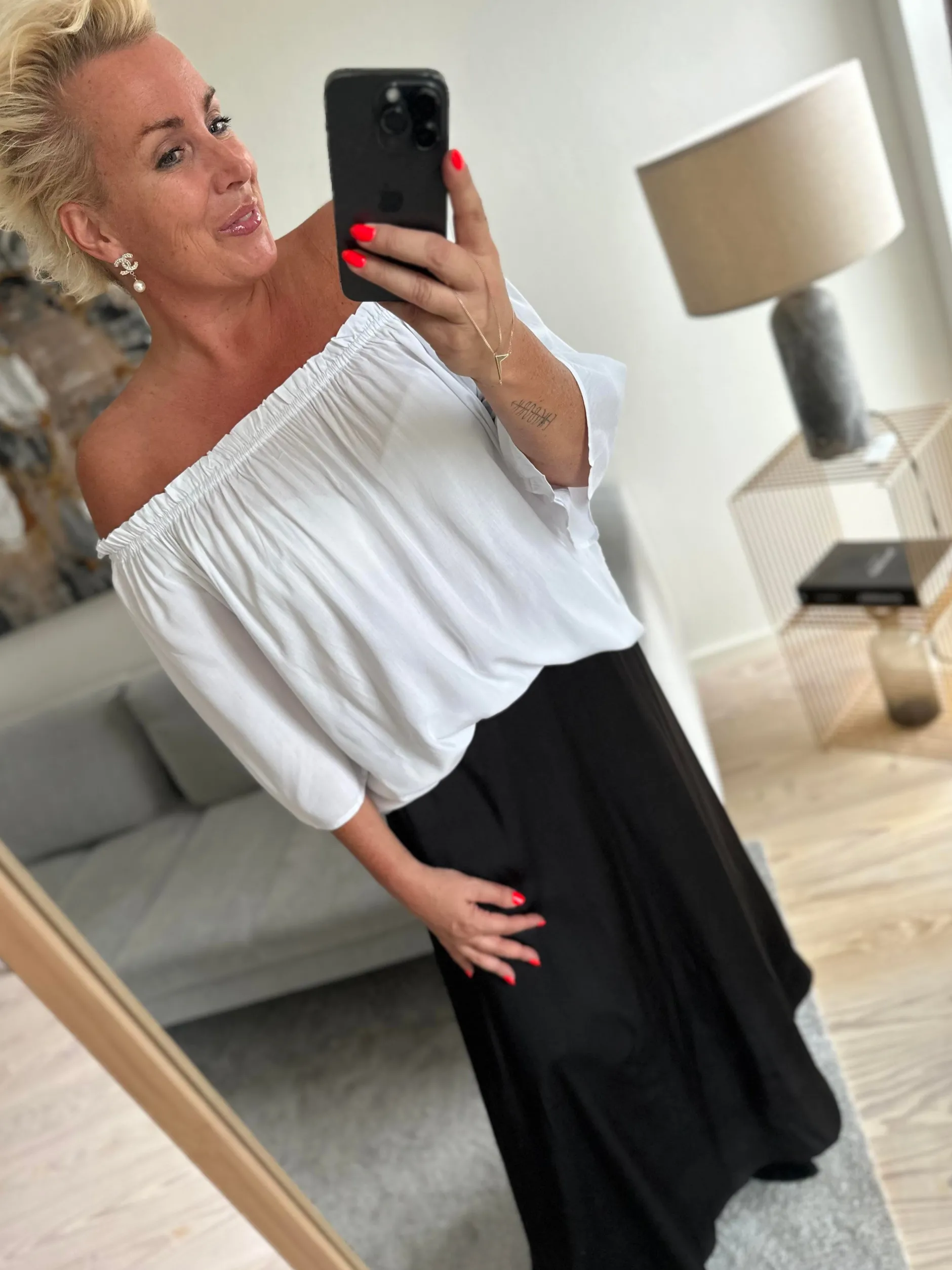 liberte__ova_skirt_black_2.webp Fashion Liberte 21654 Ova skirt Nederdele | Strømper