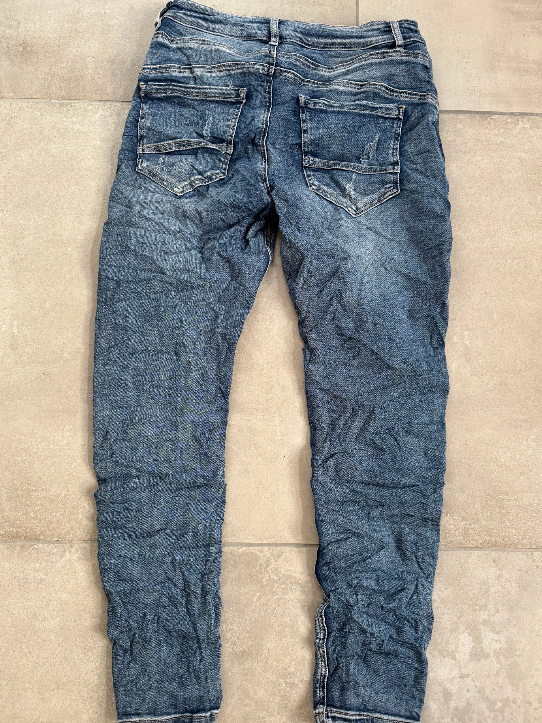 qnuz__rachel_jeans_patche_6.webp Outlet 8884 Rachel jeans patches denim Bukser | Jeans