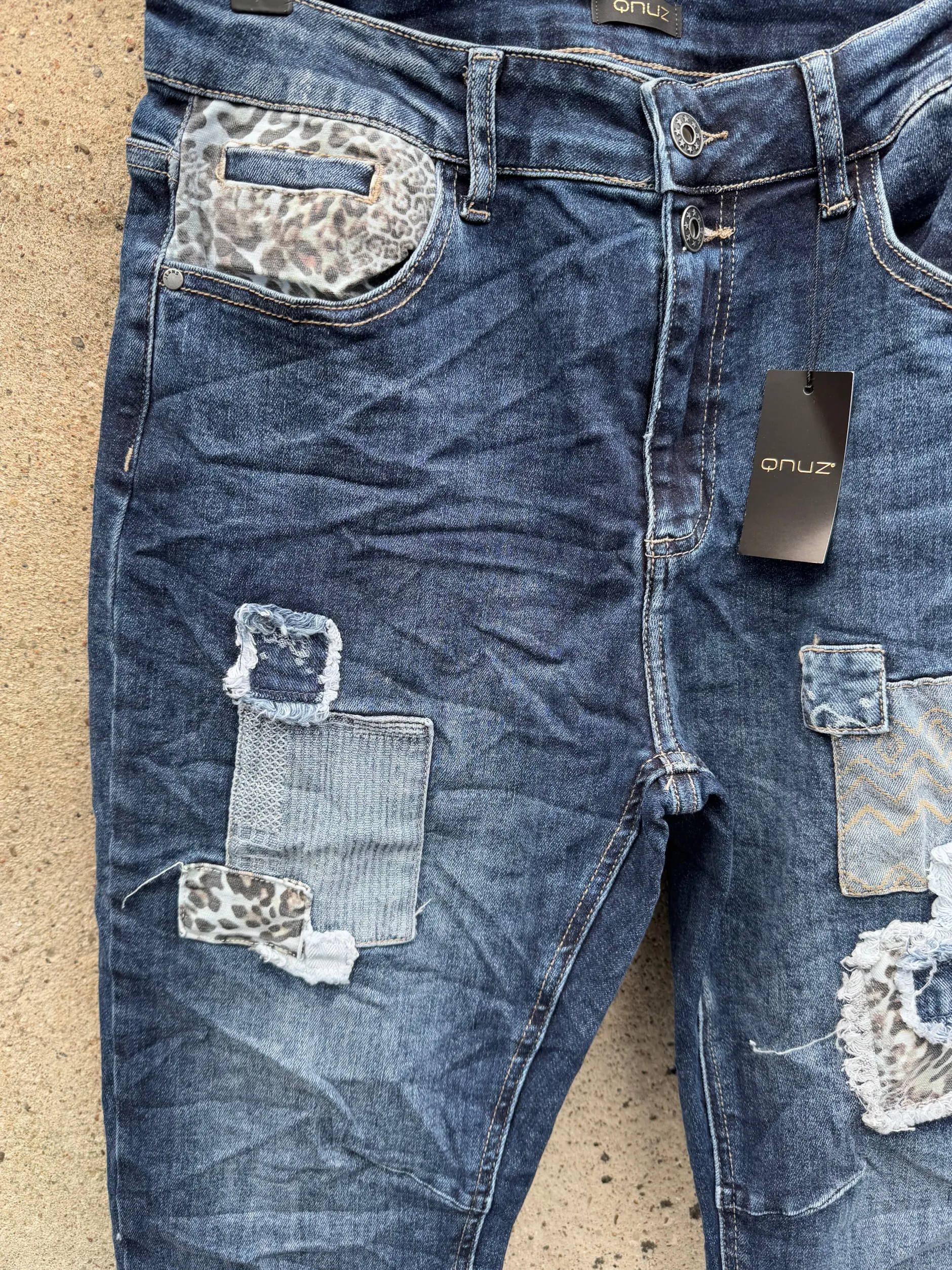 qnuz__ragna_jeans_patches_2.webp Clearance 8885 Ragna jeans patches denim Bukser | Jeans
