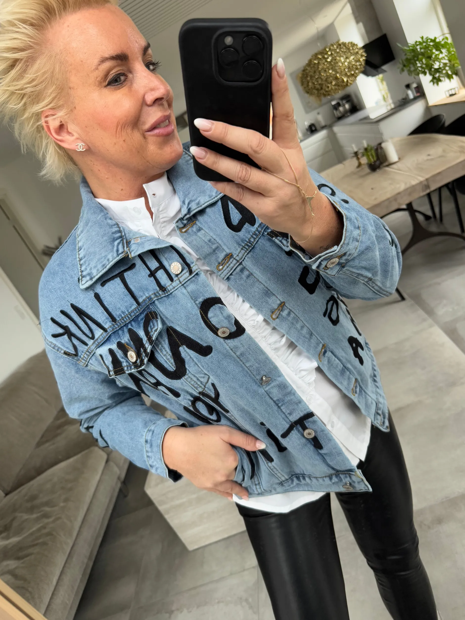 qnuz__sabrina_jakke_denim_4.webp Discount 9925 Sabrina jakke denim embrodery Overtøj