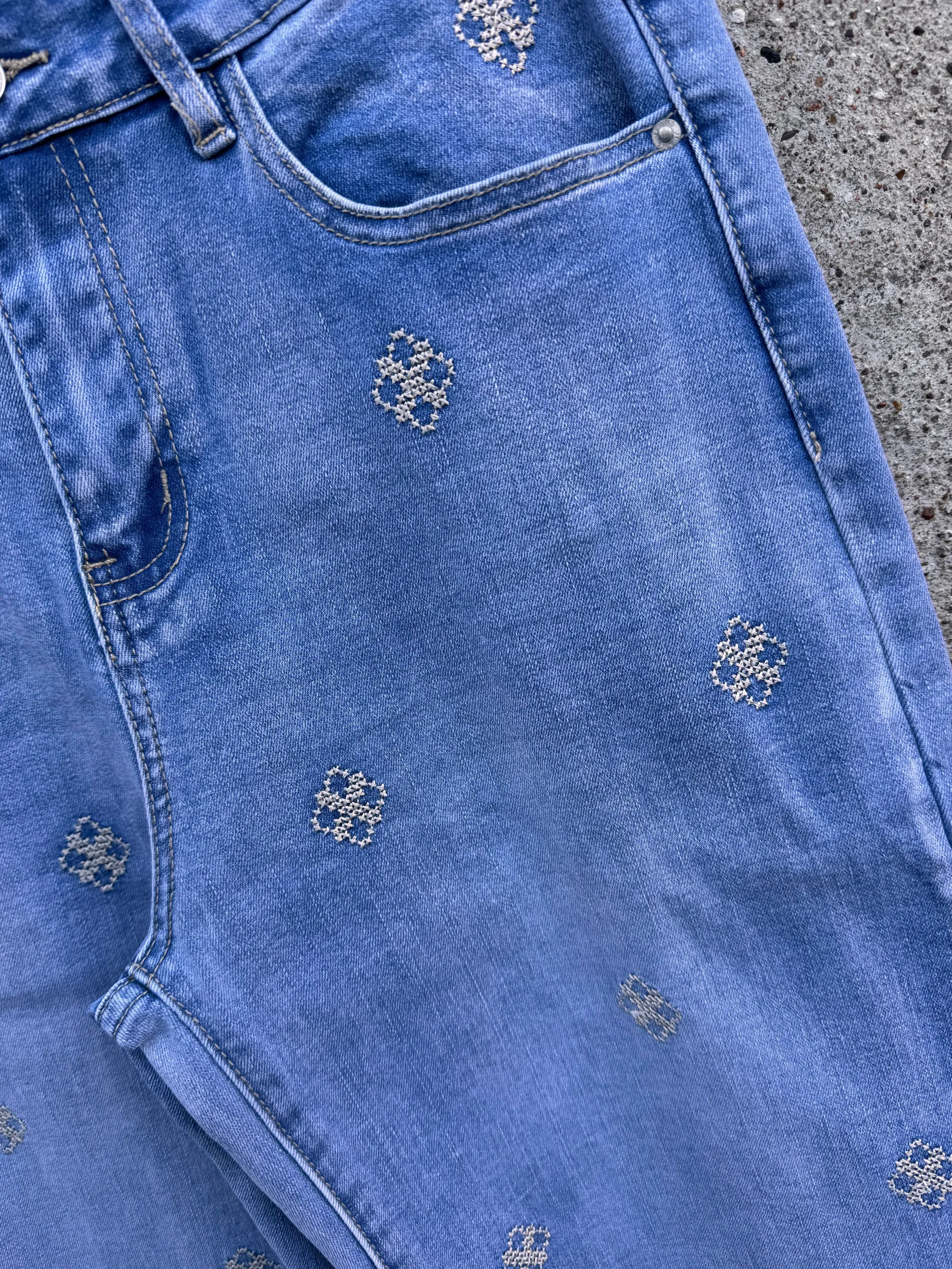 qnuz__sigga_jeans_embrode_2.webp Outlet 9938 Sigga jeans embrodery Bukser | Jeans