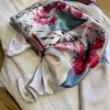 Outlet 4818 Solrun flower print Tørklæder